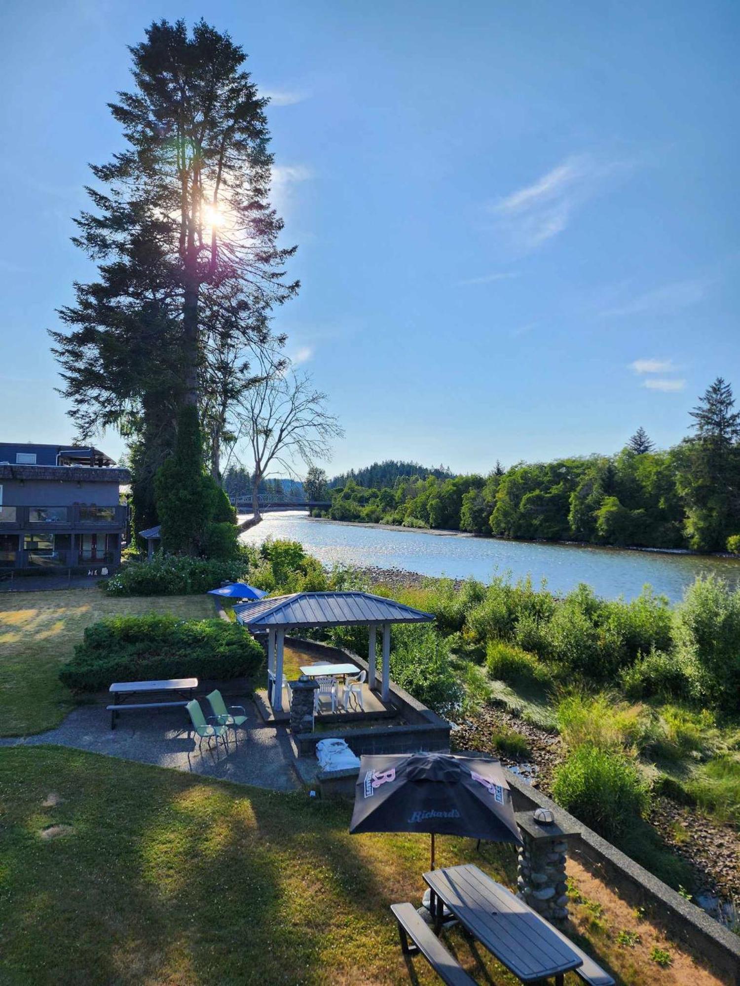 Campbell River Lodge 외부 사진