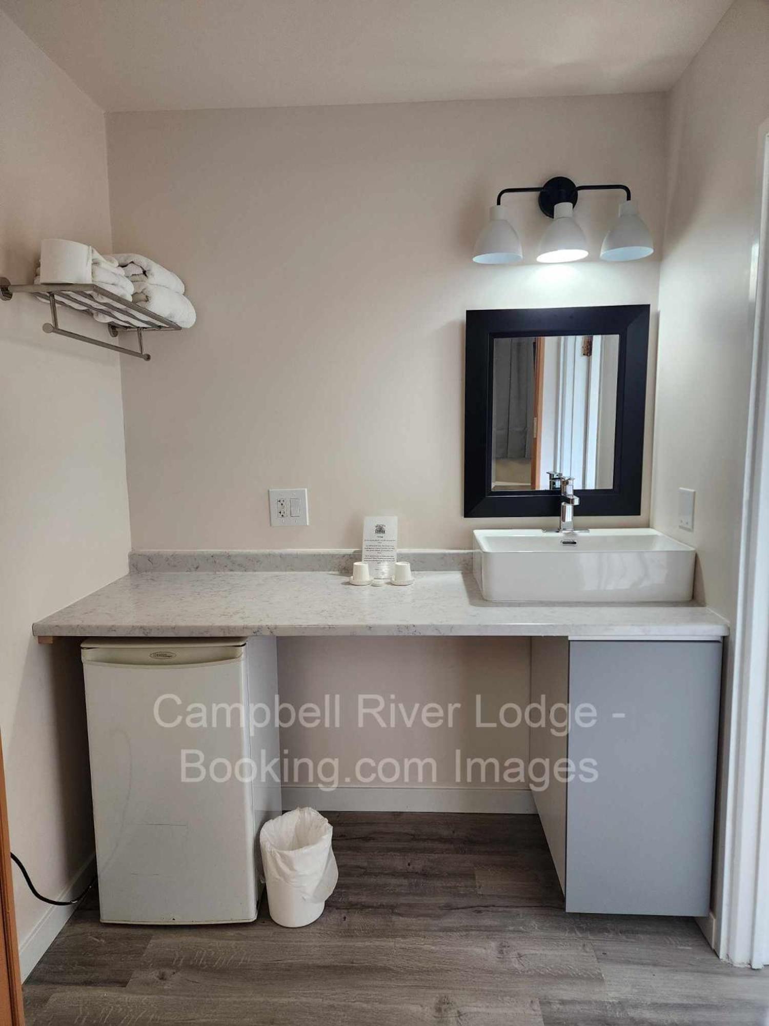 Campbell River Lodge 외부 사진