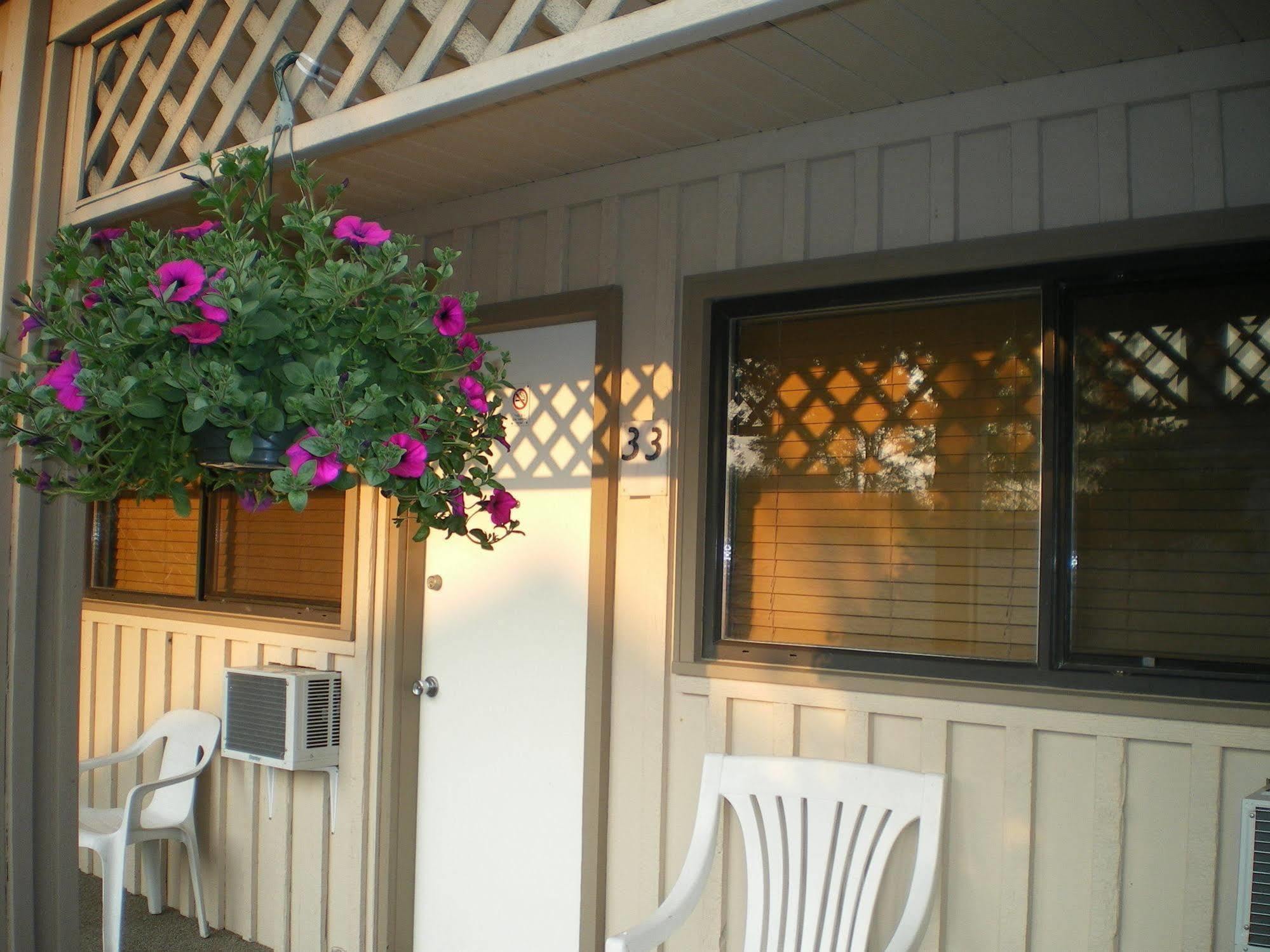 Campbell River Lodge 외부 사진