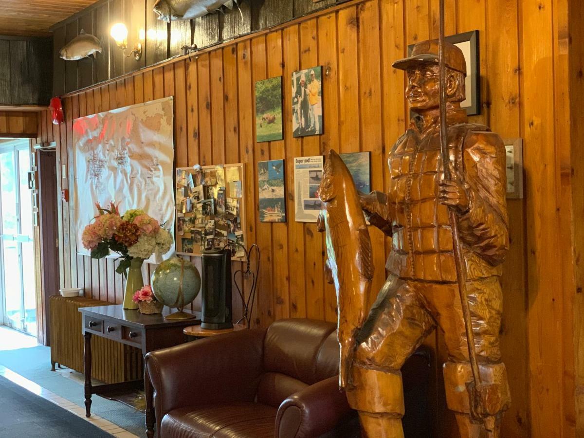 Campbell River Lodge 외부 사진